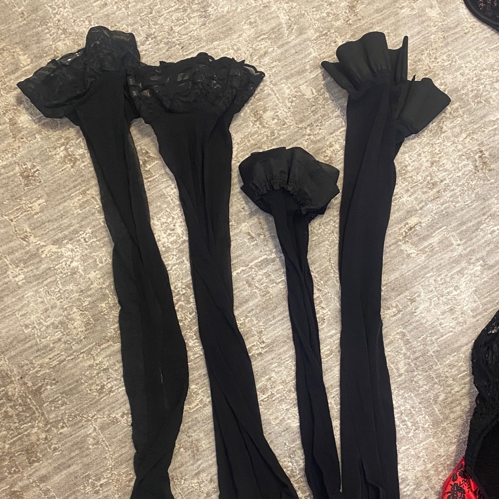 4 Black Lace Top Stockings (Never Worn)